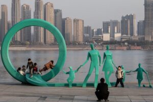 China-population-decline-GettyImages-1930885316