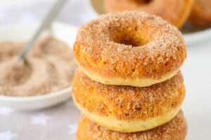 doughnuts-with-cinnamon-sugar