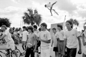 Juggling-is-Easy-by-Peggy-Nolan-g