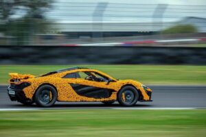 LEGO-McLaren-Driving