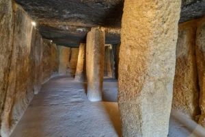 dolmenmengainterior