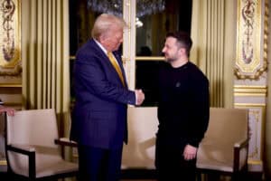 Volodymyr Zelenskyy meets with Trump and Macron in Paris