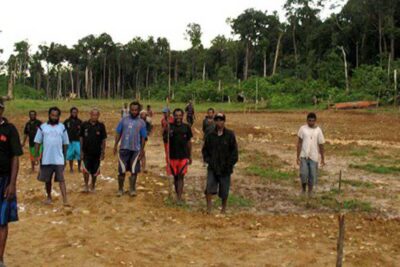 evangelists-korowai-in-background