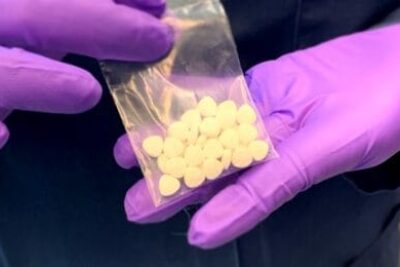 purple-gloves-and-pills-642x260-1