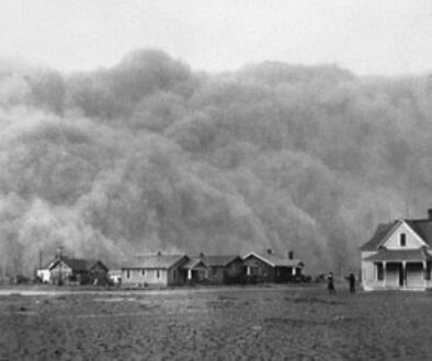 Dust_storm_approaching_Stratford,_Texas