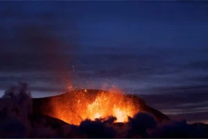 volcano-768x512