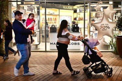 250321-shopping-mall-california-mn-1306-11e5f4