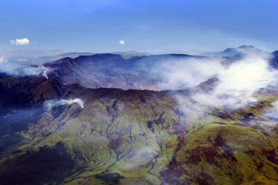 Caldera_Mt_Tambora_Sumbawa_Indonesia