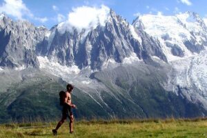 hiker_mountain_worldcrunch