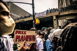 New York City, United States. 02nd Apr, 2025. Jewish students chain themselves to the gates of Columbia University, demanding accountability from the university's trustees following the arrest of Mahmoud Khalil? on April 2, 2025? in New York City. The Stu