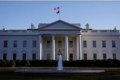 Screenshot 2025-05-31 at 10-51-20 Universities quietly negotiating with White House aide to try to avoid Harvard’s fate source says CNN Politics