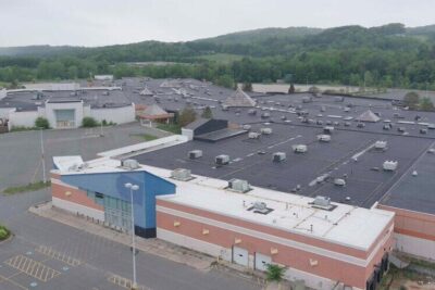 14BIZ-MALL-video-still-jumbo