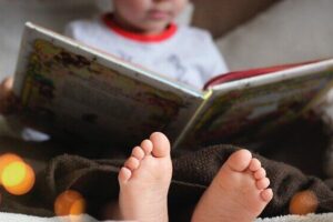 boyreadingbook
