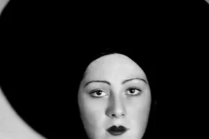 לוטה-יעקובי-ראש-של-רקדנית-1929-©-אוניברסיטת-ניו-המפשייר