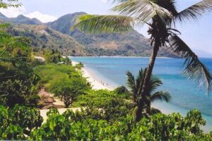 1024px-Beach_North_Mindoro_Philippines