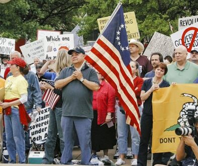 Tea_Party_Protest_in_Dallas_Texas_-_April_2009