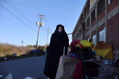 37585737_20231101_homeless_1933