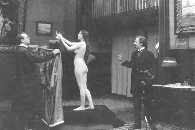 Audrey_Munson_as_nude_art_model_in_movie_Inspiration_(1915)