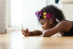 Teen-girl-smartphone-1200x800.jpg