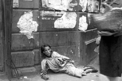Daily_Life_In_The_Warsaw_Ghetto_28