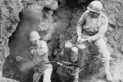 Screenshot 2025-11-19 at 16-28-33 HistoryPorn Exploring the past through historical photographs