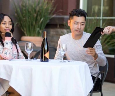 man-paying-on-date-1200x800-1