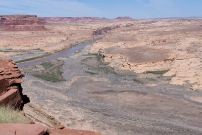 4EEe5H9h-French_HERO