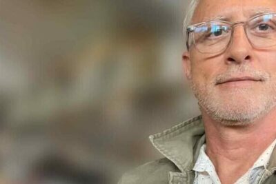 Russ_Baker_Founder_WhoWhatWhy_3x2.jpg-1440x600