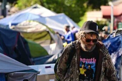 Screenshot 2025-12-28 at 08-38-01 A Denver MD has spent 2 decades working with hospitalized patients experiencing homelessness − here’s what she fears and what gives her hope