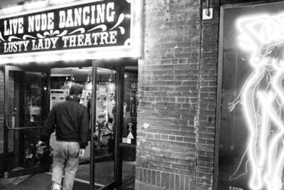 lusty-lady-2048x1025