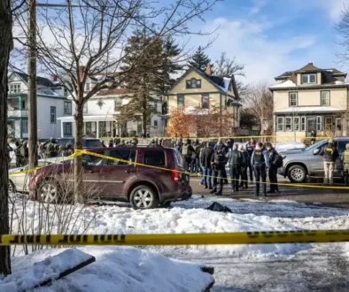 09dc-fbi-qmgh-superJumbo