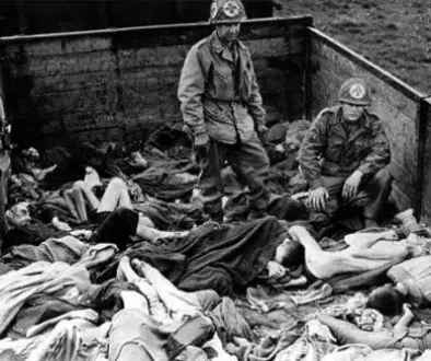 american-soldiers-in-one-of-40-carriages-containing-a-total-v0-jxs1ydgv7weg1