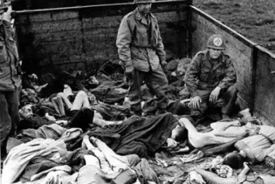 american-soldiers-in-one-of-40-carriages-containing-a-total-v0-jxs1ydgv7weg1