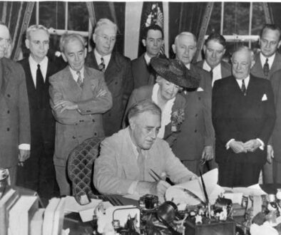 bb5dac-2015-09-gi-bill-signing