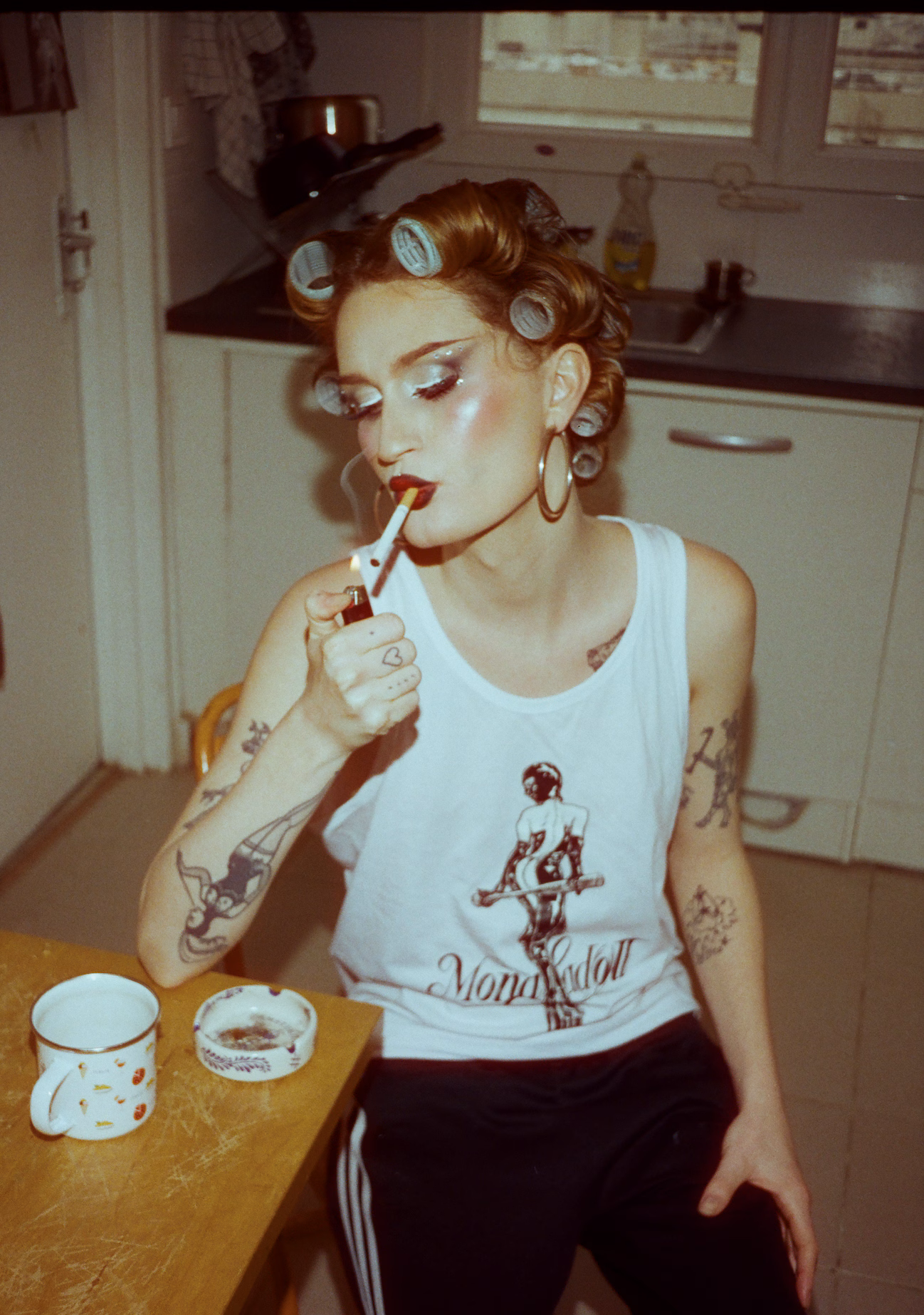 These portraits capture the charismatic performers of Paris nightlife