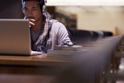 A writing professor’s new task in the age of AI: Teaching students when to struggle