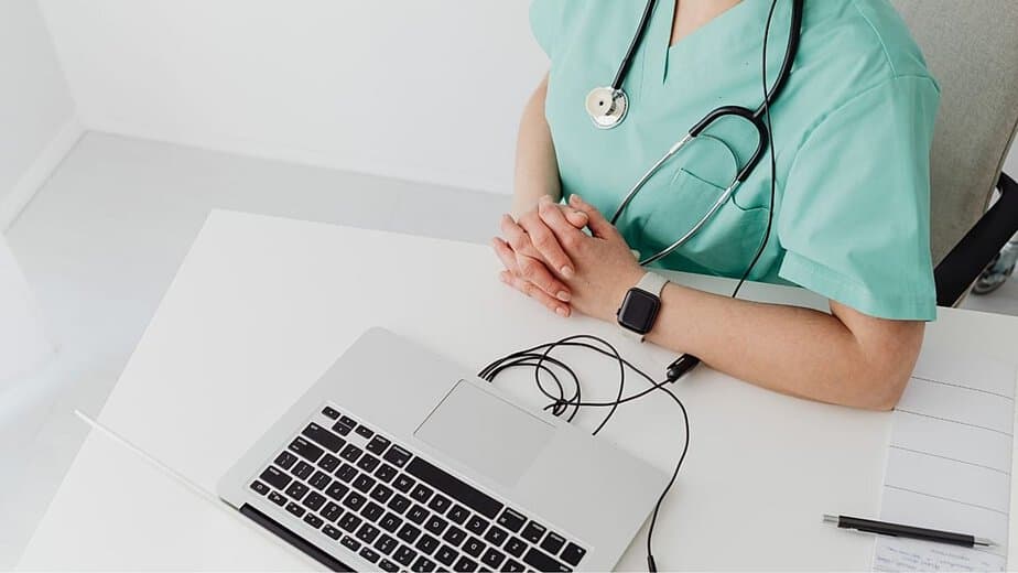 From diagnosis to data: How AI is reshaping healthcare and raising ethical questions