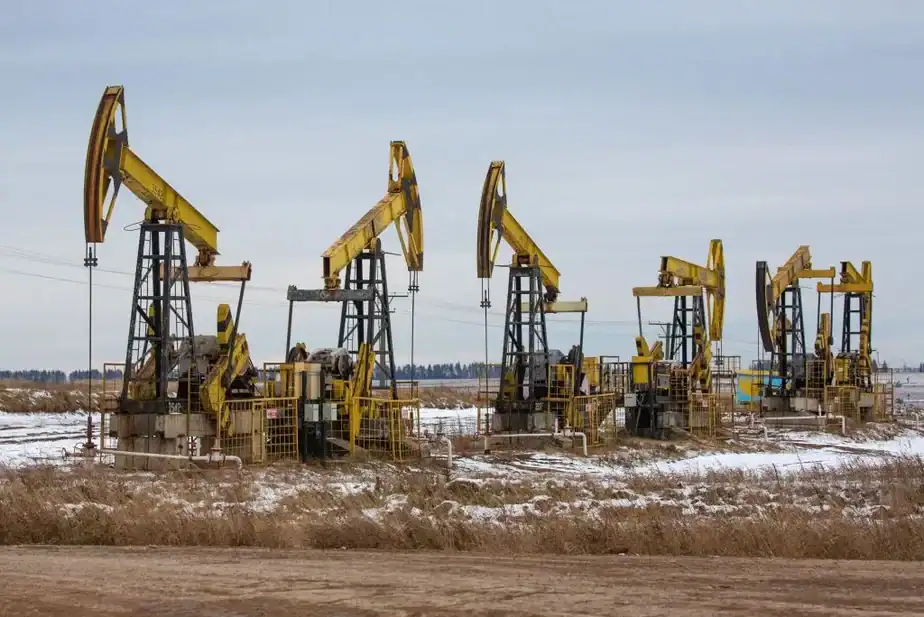 Trump’s latest move hands Putin ‘jackpot’ as US eases Russian oil sanctions