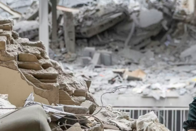 In war-torn Iran, air pollution from burning oil depots and bombed buildings unleashes invisible health threats