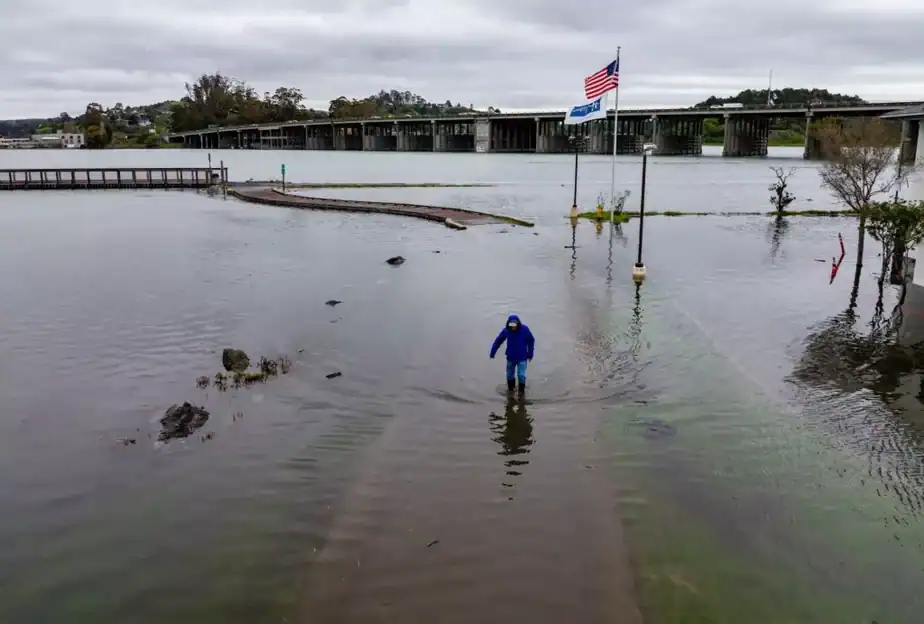 Millions more people are in the path of rising seas than previously thought : NPR