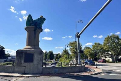 The Quirkiest Landmark In All Of Connecticut Deserves A Spot On Your Bucket List