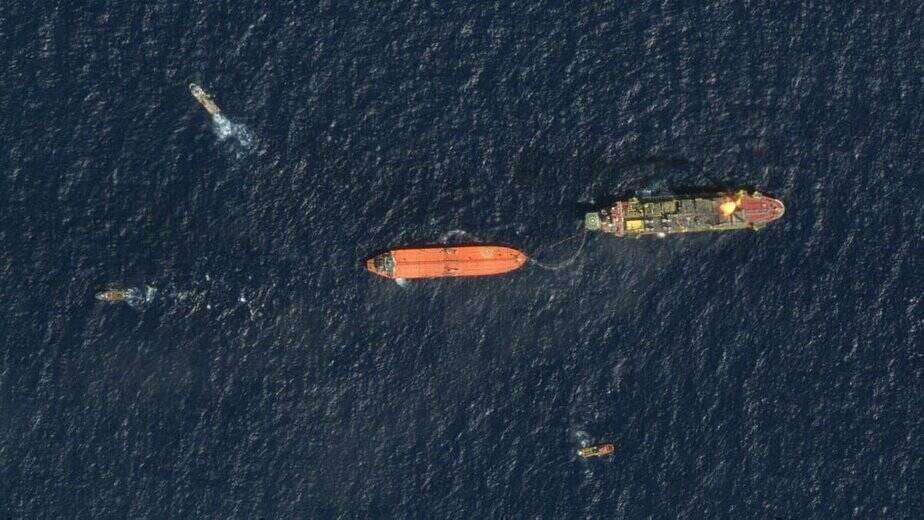 How Iran’s Dark Fleet Is Quietly Keeping Oil Markets Afloat