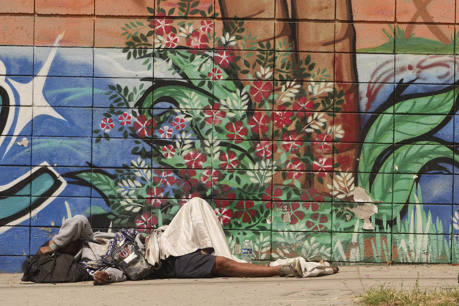Getting $750 a month didn’t end homelessness – but our study shows it still improved the lives of homeless people
