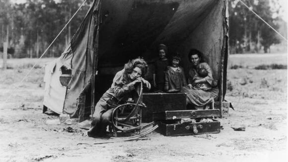 90 Years Later, the World’s Most Famous Photo Exposes the Dark Side of Viral Fame: ‘I Wish She Hadn’t Taken My Picture’