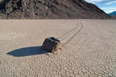 8 Geological Wonders on Earth That Defy All Explanation