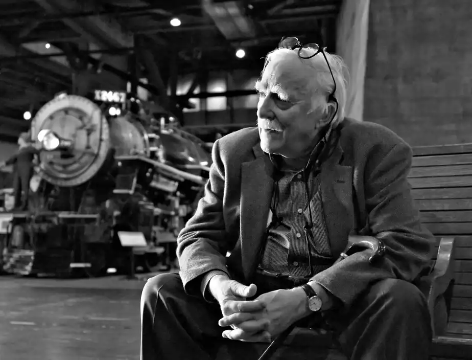 n, Who Photographed a Disappearing America, Dies at 93