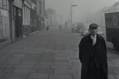 A Walk Through London’s East End in the 1960s – Flashbak