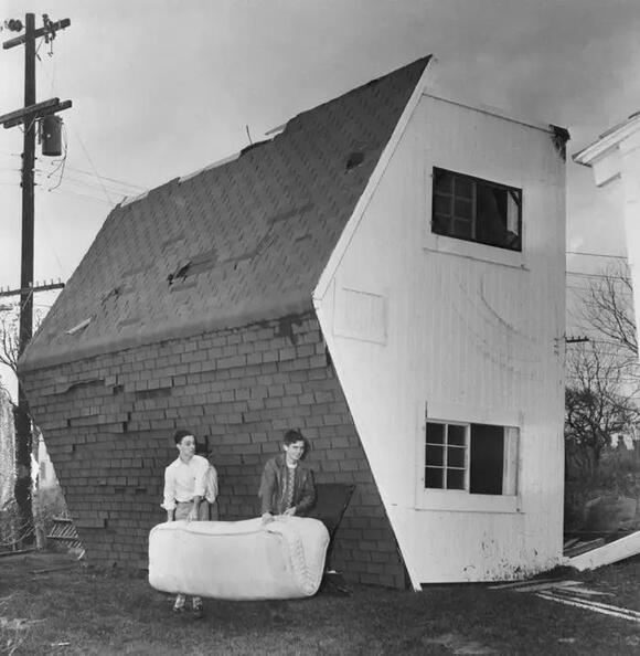 41 Vintage Photos That Prove Just How Effing Creepy The Past Really Was