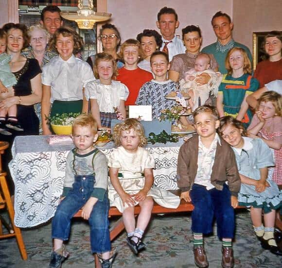 22 Retro Photos That Capture Life In 1952