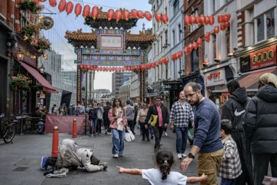 We Need Street Photography Now More Than Ever